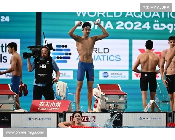 “游泳世锦赛12岁于子迪接力夺铜，成世锦赛最年轻游泳奖牌得主”